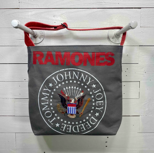 Goodfarken - Ramones Crest - Crossbody Bag (LIMITED EDITION)