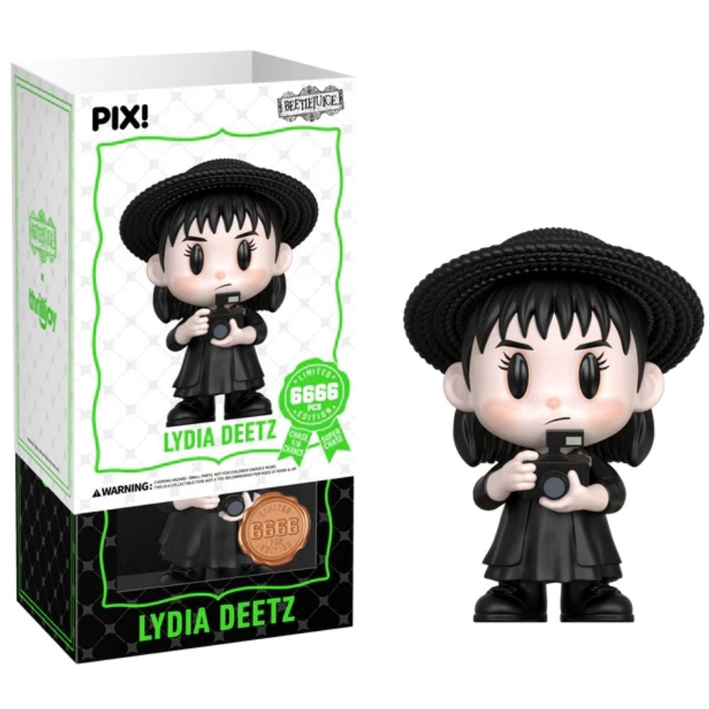 PIX! Beetlejuice: Lydia Deetz