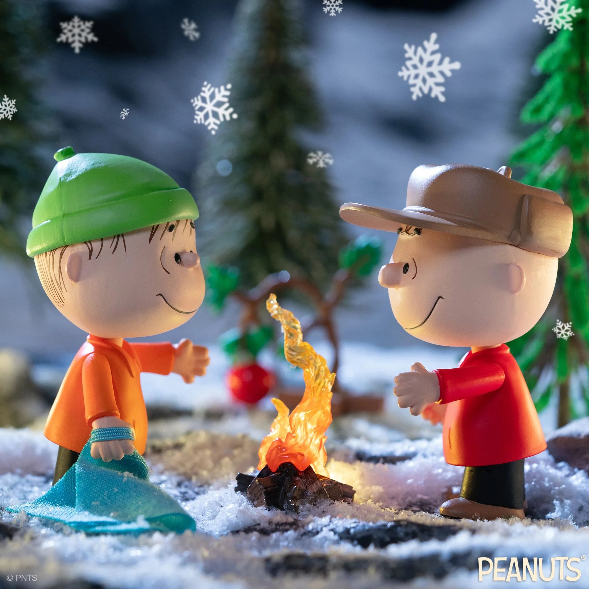 SUPER7 - Peanuts ReAction - Wave 6 Holiday Box Set - Charlie Brown & Linus & Sad Tree