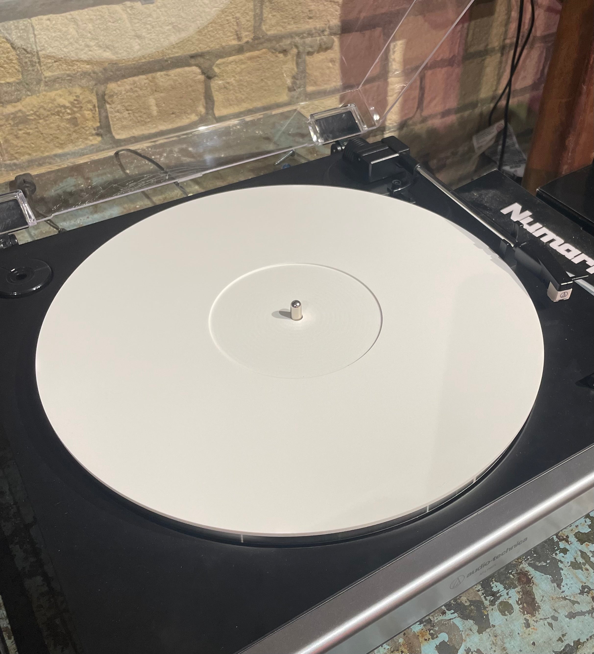 Sonic Boom White Acrylic Slipmat