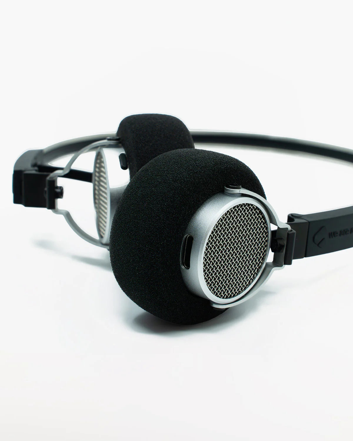 WE ARE REWIND - WIRELESS HEADPHONES - (FREDDIE) EQ-002