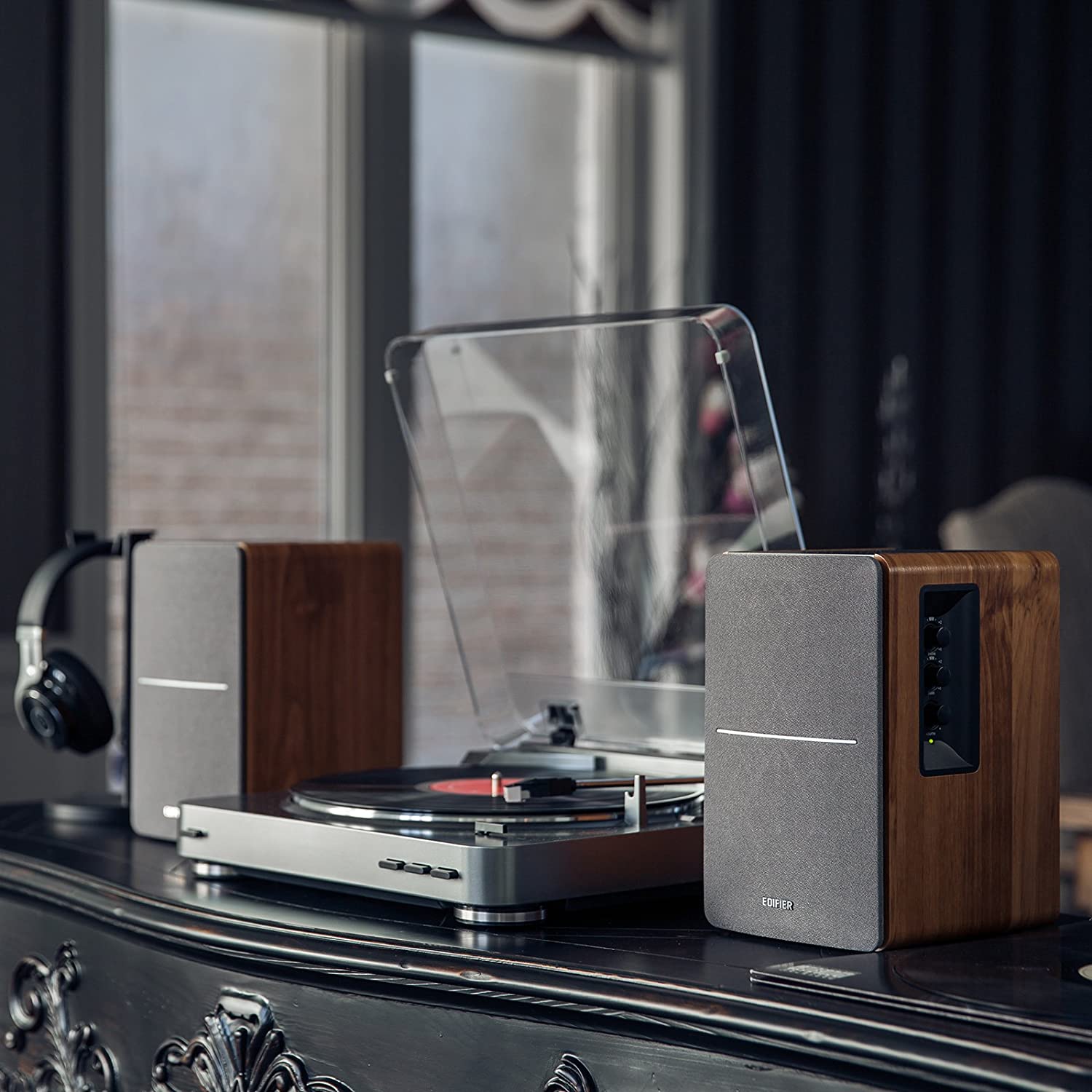 Edifier R1280T Powered Bookshelf Speakers - 2.0 Stereo Active Near Field Monitors - Studio Monitor Speaker - Wooden Enclosure - 42 Watts RMS -   *AVAILABLE FOR IN-STORE PICKUP ONLY*