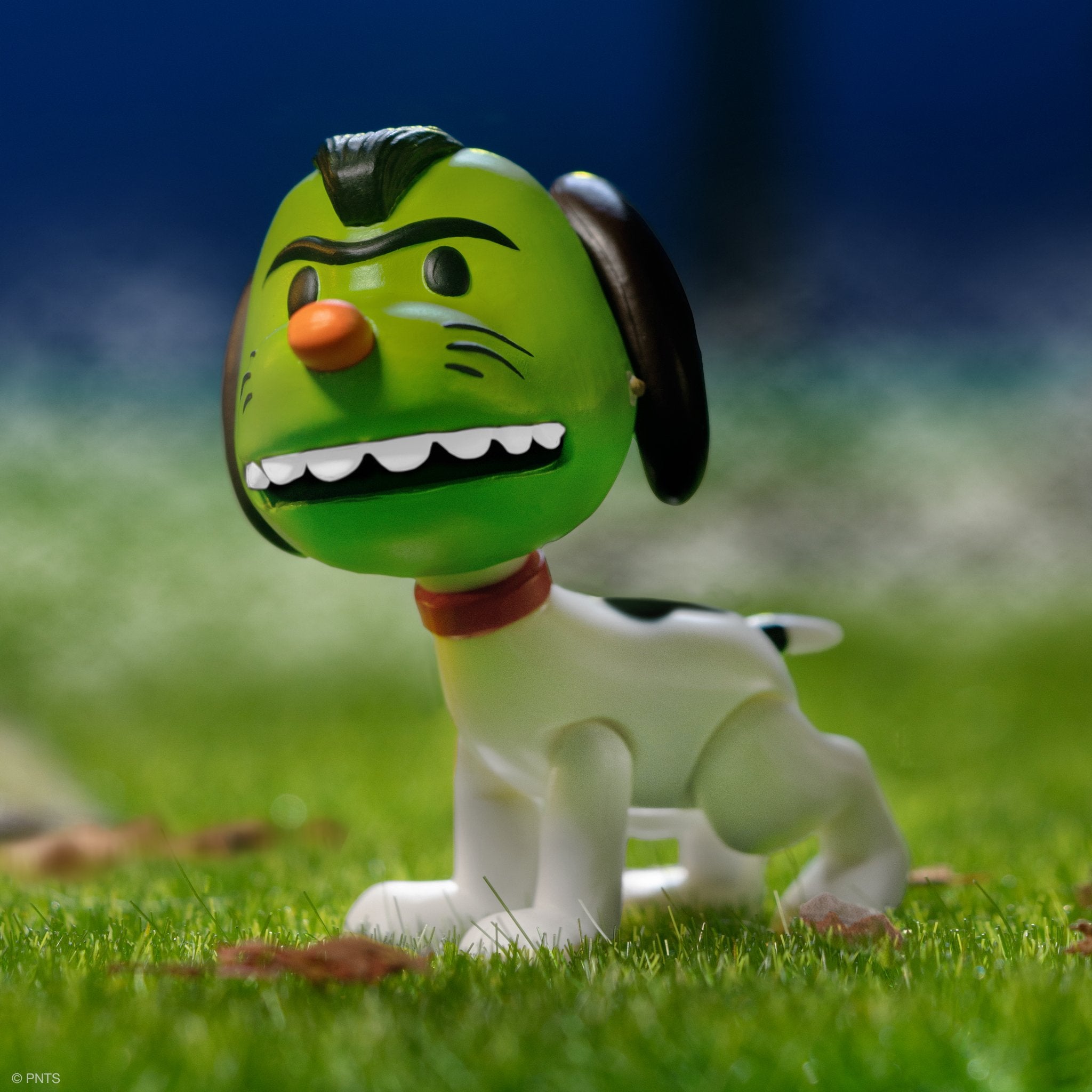 SUPER7 Peanuts ReAction Figure Wave 4 - Masked Snoopy